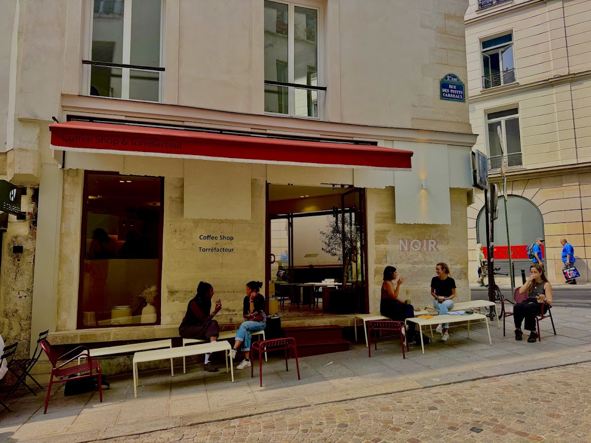 Noir – Rue de Cléry