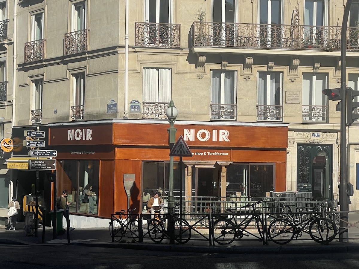 Noir – Rue Monge